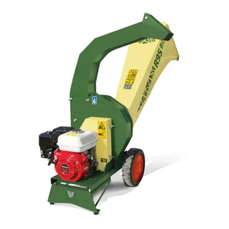 Broyeur thermique NEGRI R95 BHHP65 avec moteur HONDA, large trémie, adapté pour branches jusqu’à 70 mm, sur roues pour un transport facile