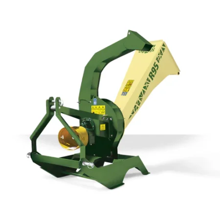 Broyeur de végétaux NEGRI R95T sur prise de force pour tracteur, avec goulotte réglable, grille d’affinage et capacité de branches jusqu’à 70 mm
