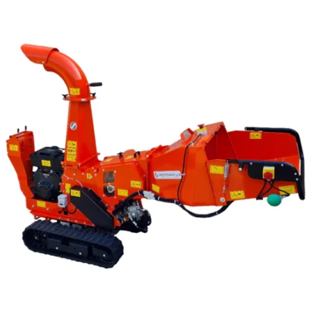 Broyeur thermique MORGNIEUX SB120-C sur chenilles, moteur Vanguard 23 CV, capable de broyer branches jusqu’à 120 mm, trémie repliable et cheminée orientable 360°