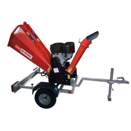 Broyeur KPC BK1200NR thermique avec remorque homologuée pour branches de 80 à 100 mm et double lame réversible