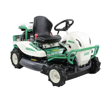 OREC RM 882 Rabbit débroussailleuse autoportée professionnelle sur terrain en pente, moteur Kawasaki, coupe nette et maniable, idéale pour vergers et vignobles