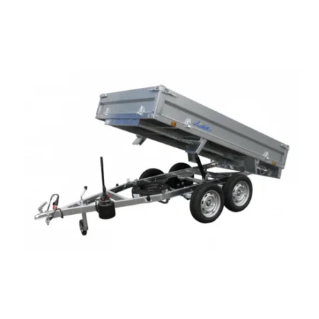 Remorque benne LIDER 39560 double essieux PTAC 750 kg avec caisse basculante galvanisée, plancher bois lisse et relevage manuel pour transport sécurisé.