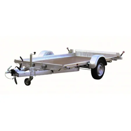 Remorque plateau ROBUST LIDER 40385 simple essieu PTAC 1350 kg avec plateau bois basculant, anneaux d’arrimage et frein à inertie pour transport sécurisé de matériel.