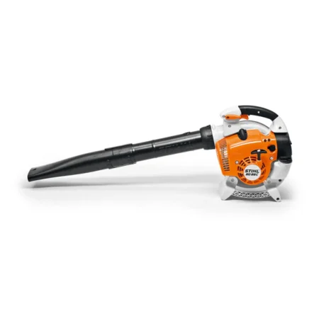 Souffleur thermique STIHL BG 86 puissant et léger pour le nettoyage des feuilles, herbes et poussières sur grandes surfaces, usage professionnel