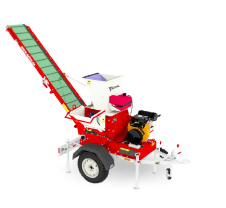 Broyeur de bois MK-170TR-E transformant branches en copeaux pour chauffage, jardin et production de granulés