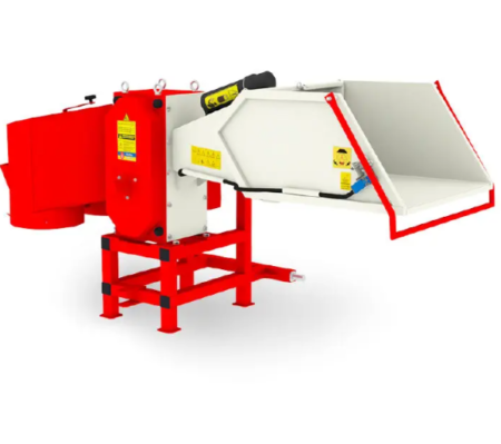 Déchiqueteuse de bois AM-120TR MAX montée sur tracteur avec prise de force