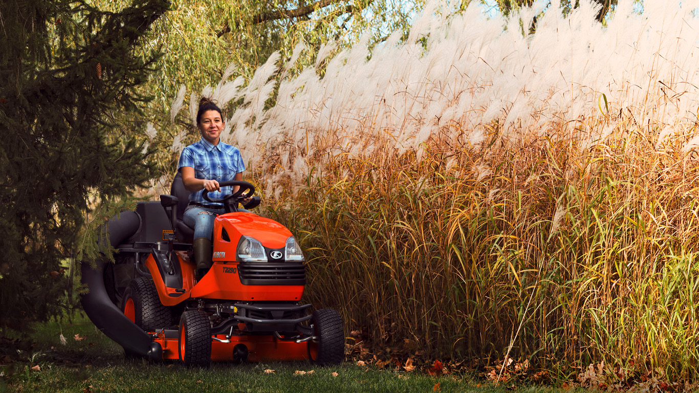 Tracteur tondeuse Kubota T2290KW pour grands jardins – Image 8